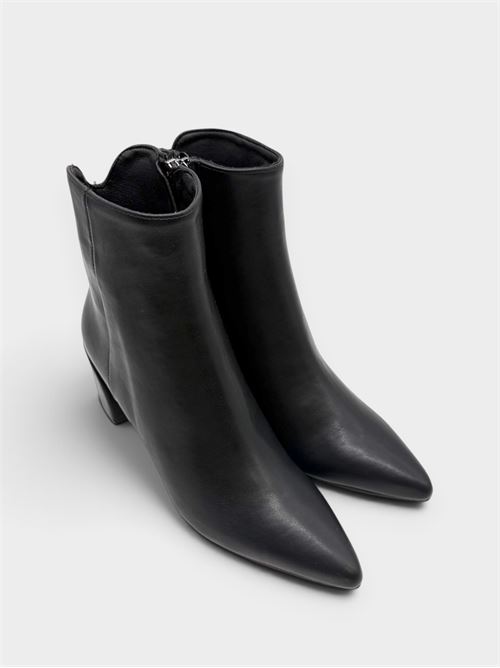 Stivaletto nero con tacco IL LACCIO | 145007CLIPNERO